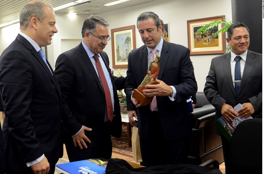 Embaixador da Argentina no Brasil, Carlos Alfredo Magariños, visita Santa Catarina