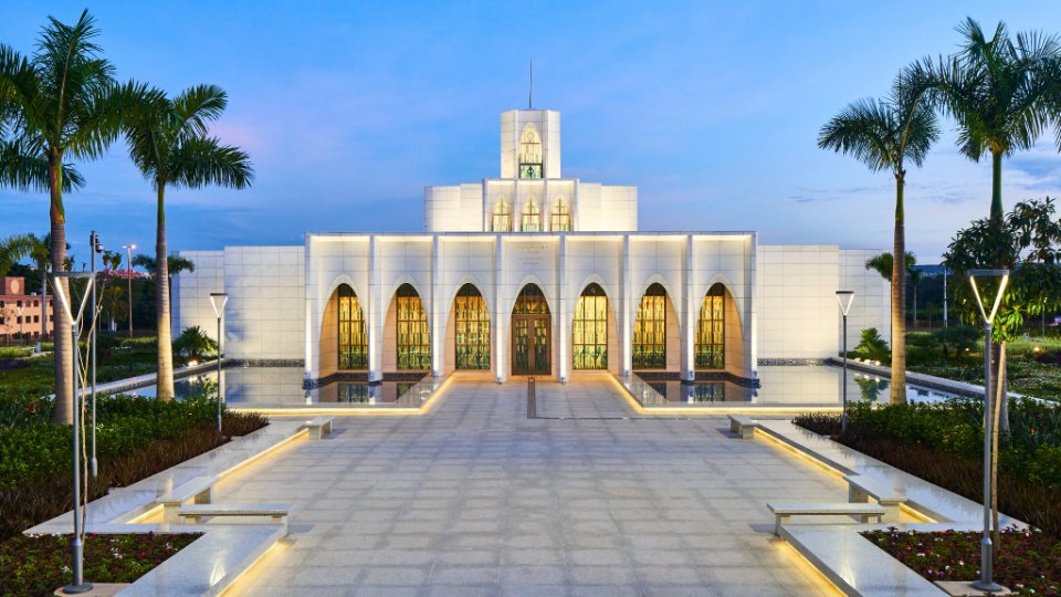 Novo Templo da Igreja Mórmon no Brasil é Aberto em Brasília
